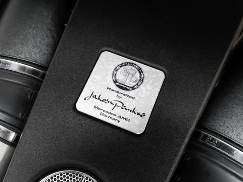 Used 2015 Mercedes-Benz SL 63 AMG w/ Driver Assistance Package image 26