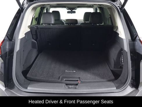 Used 2023 Nissan Rogue SV w/ SV Premium B Package FWD image 17
