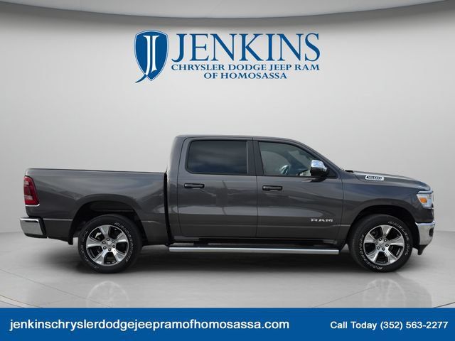 Used 2023 RAM 1500 Laramie AWD/4WD image 3