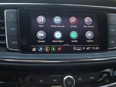 Used 2024 Buick Enclave Avenir w/ Avenir Technology Package image 20