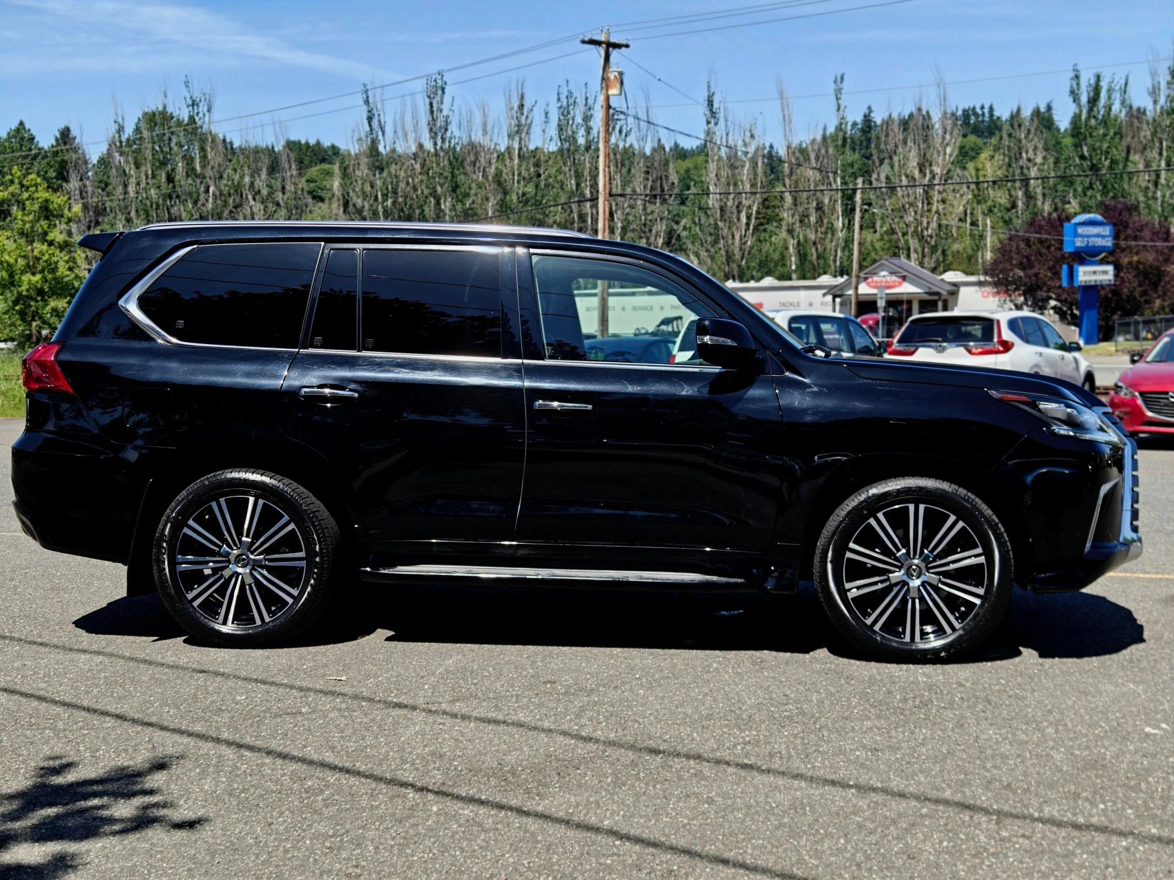 Used 2018 Lexus LX 570 4WD image 10