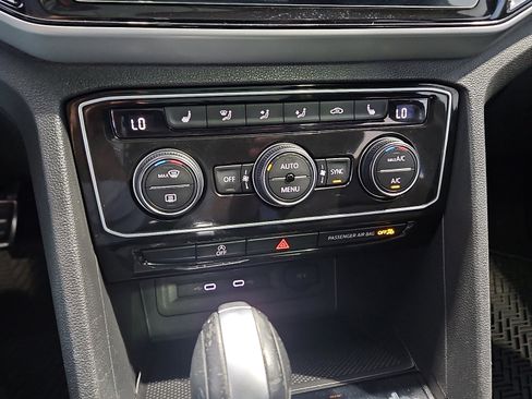 Certified 2021 Volkswagen Atlas Cross Sport SEL R-Line w/ Cross Sport MDO Package FWD image 15