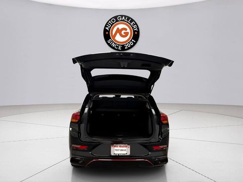 Used 2021 Buick Encore GX Preferred w/ Sport Touring Package FWD image 4