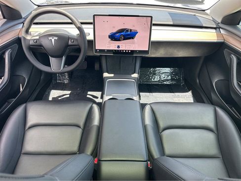 Used 2023 Tesla Model 3 Standard Range RWD image 4
