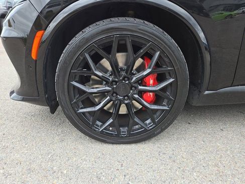 Used 2021 Dodge Durango SRT Hellcat w/ SRT Interior Appearance Group image 10