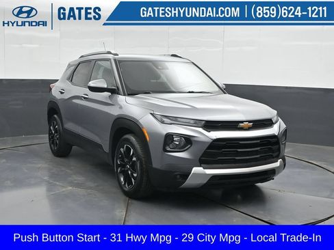 Used 2023 Chevrolet TrailBlazer LT FWD image 4