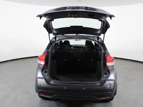 Certified 2020 Nissan Kicks S FWD image 17