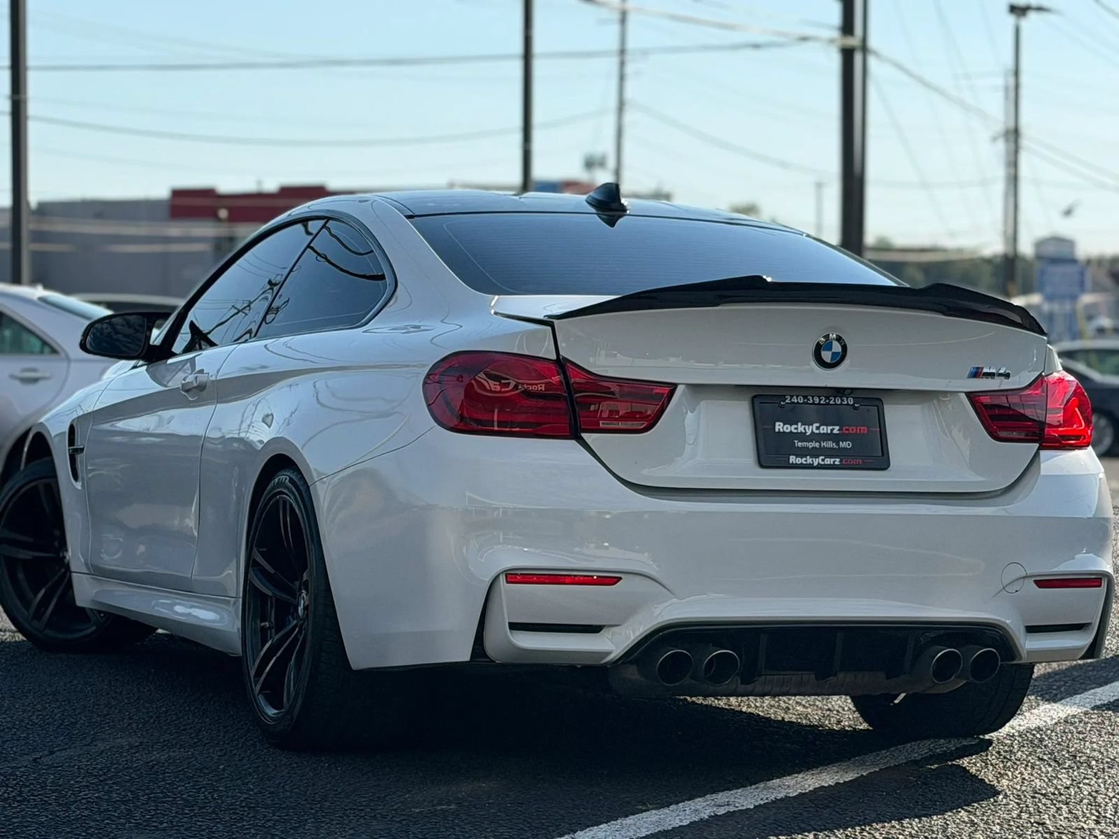 Used 2018 BMW M4 Coupe RWD image 3