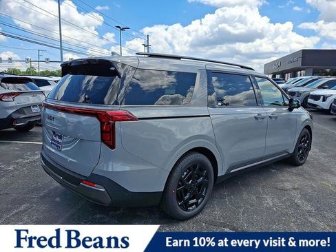New 2026 Kia Carnival SX w/ SX Dark Edition Package image 4