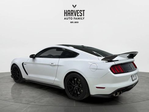 Used 2019 Ford Mustang Shelby GT350 w/ Technology Package RWD image 3
