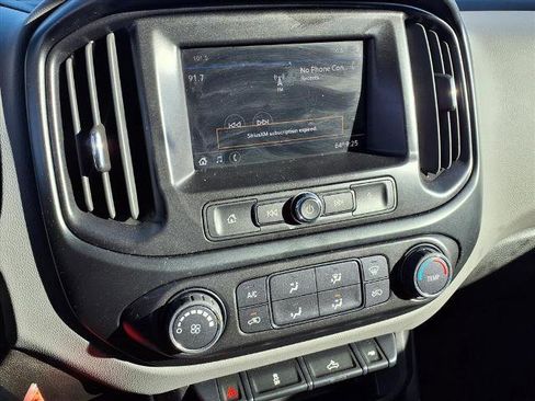 Used 2022 Chevrolet Colorado W/T w/ WT Convenience Package image 9