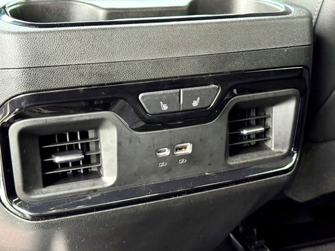 Used 2025 GMC Sierra 2500 AT4 AWD/4WD image 20