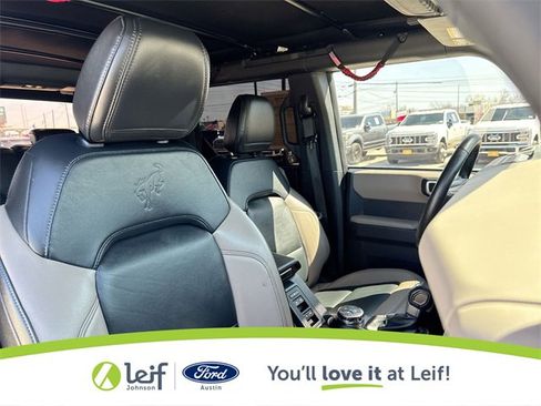 Used 2023 Ford Bronco Wildtrak image 31