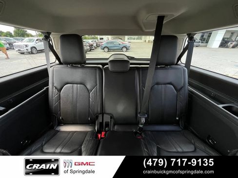 Used 2018 Ford Expedition Max Platinum AWD/4WD image 26