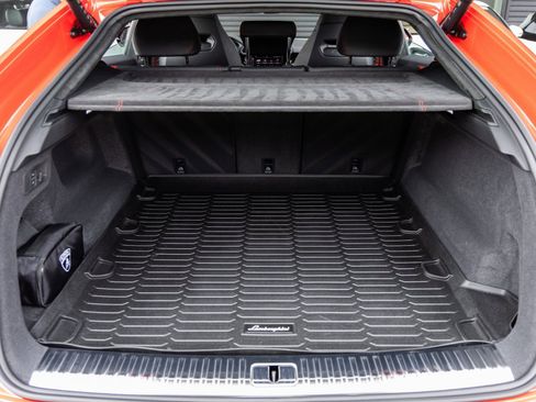 Used 2024 Lamborghini Urus S image 43