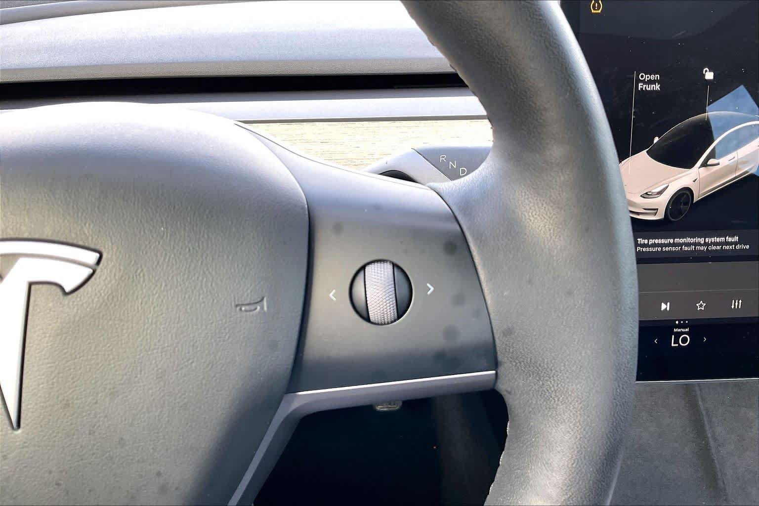 Used 2021 Tesla Model 3 Standard Range Plus RWD image 23