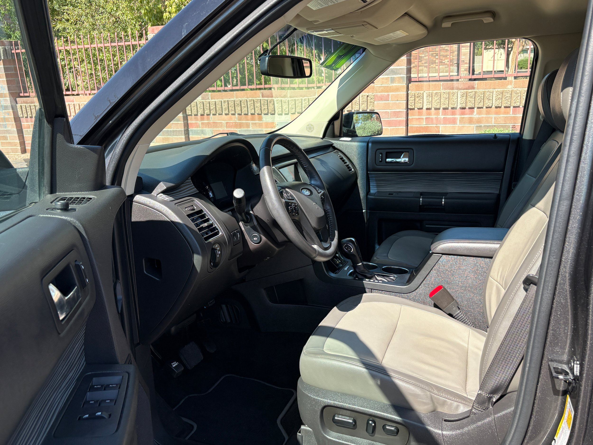 Used 2019 Ford Flex SEL w/ Equipment Group 202A FWD image 6