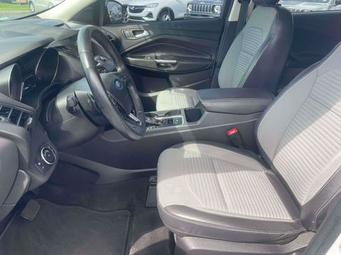 Used 2018 Ford Escape SE w/ SE Sport Appearance Package AWD/4WD image 12