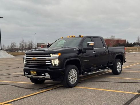 Used 2023 Chevrolet Silverado 3500 High Country w/ Z71 Off-Road Package image 34