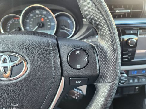 Used 2016 Toyota Corolla LE FWD image 19