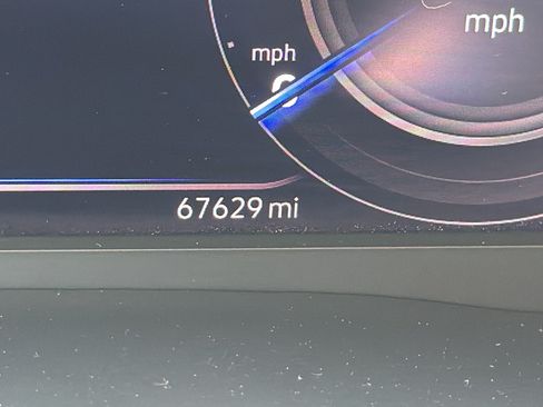 Used 2023 Volkswagen Atlas SE AWD/4WD image 32