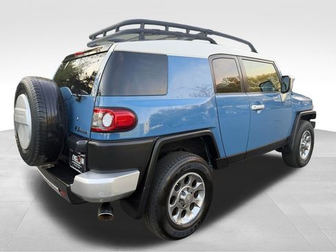 Used 2012 Toyota FJ Cruiser 4WD w/ Upgrade Pkg image 9