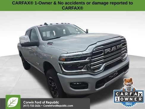 Used 2026 RAM 2500 Laramie AWD/4WD image 2