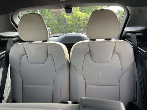 Certified 2026 Volvo XC90 B6 Plus w/ Protection Package Premier AWD/4WD image 13