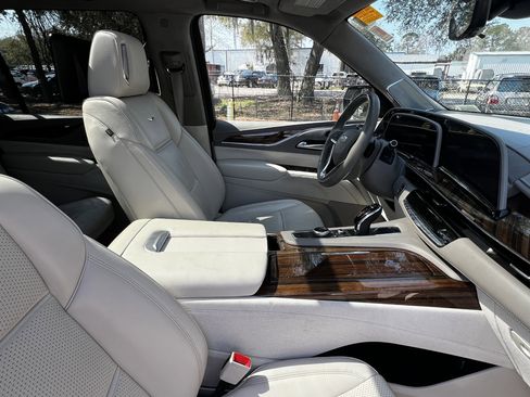 Used 2023 Cadillac Escalade ESV Premium Luxury Platinum w/ LPO, Radiant Package image 46