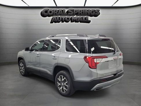 Used 2023 GMC Acadia SLE w/ Driver Convenience Package FWD image 4