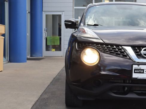 Used 2015 Nissan Juke SV w/ Technology Package AWD/4WD image 27