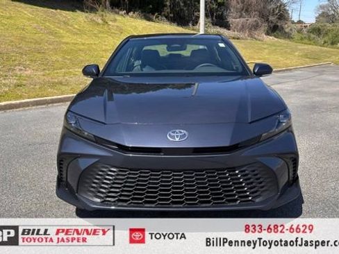 New 2026 Toyota Camry SE image 8