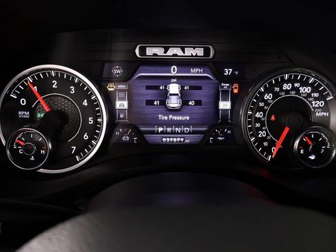 Used 2024 RAM 1500 Laramie image 4