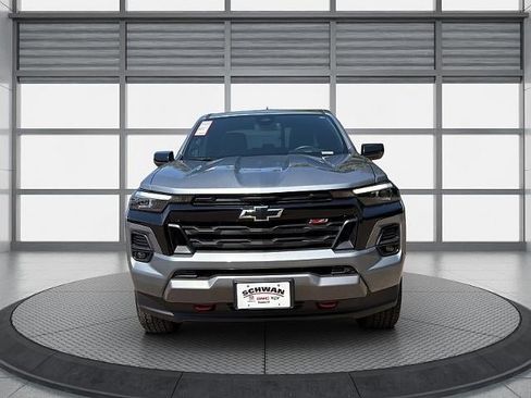 Used 2023 Chevrolet Colorado Z71 w/ Z71 Convenience Package 2 AWD/4WD image 9