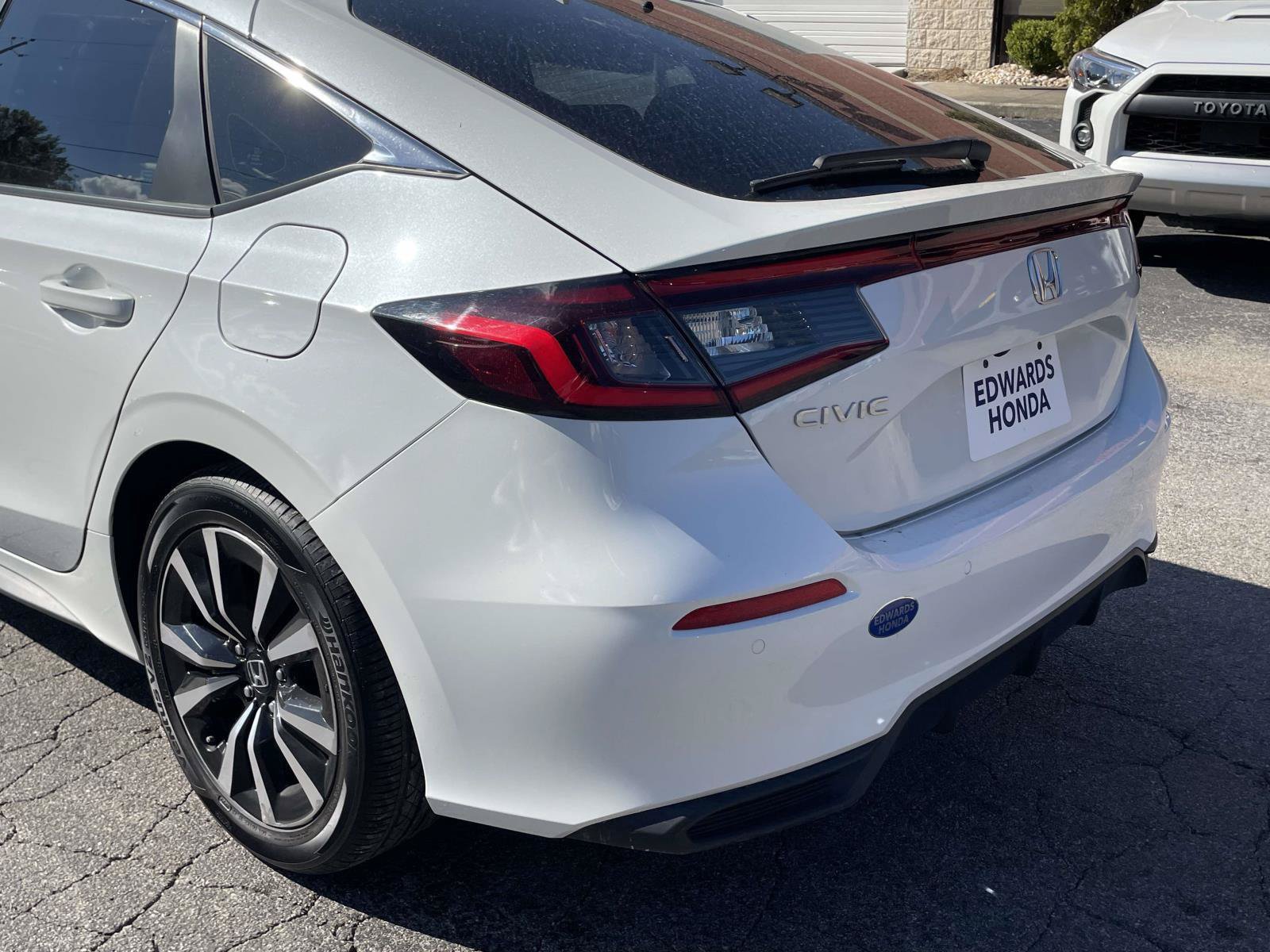 Used 2024 Honda Civic EX-L image 29