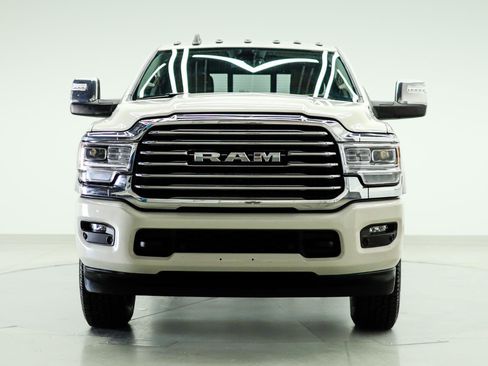 Used 2024 RAM 3500 Limited image 2