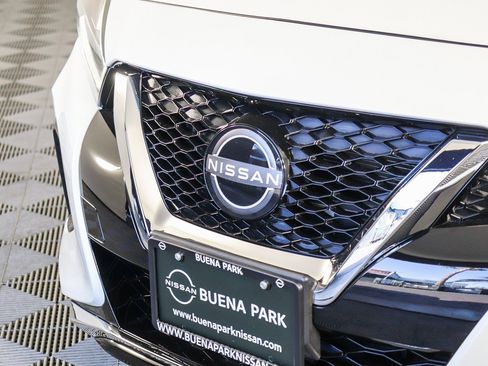 Used 2023 Nissan Maxima SV w/ Floor Mat Group image 5