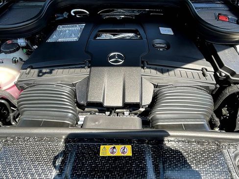 New 2025 Mercedes-Benz GLE 580 4MATIC image 11