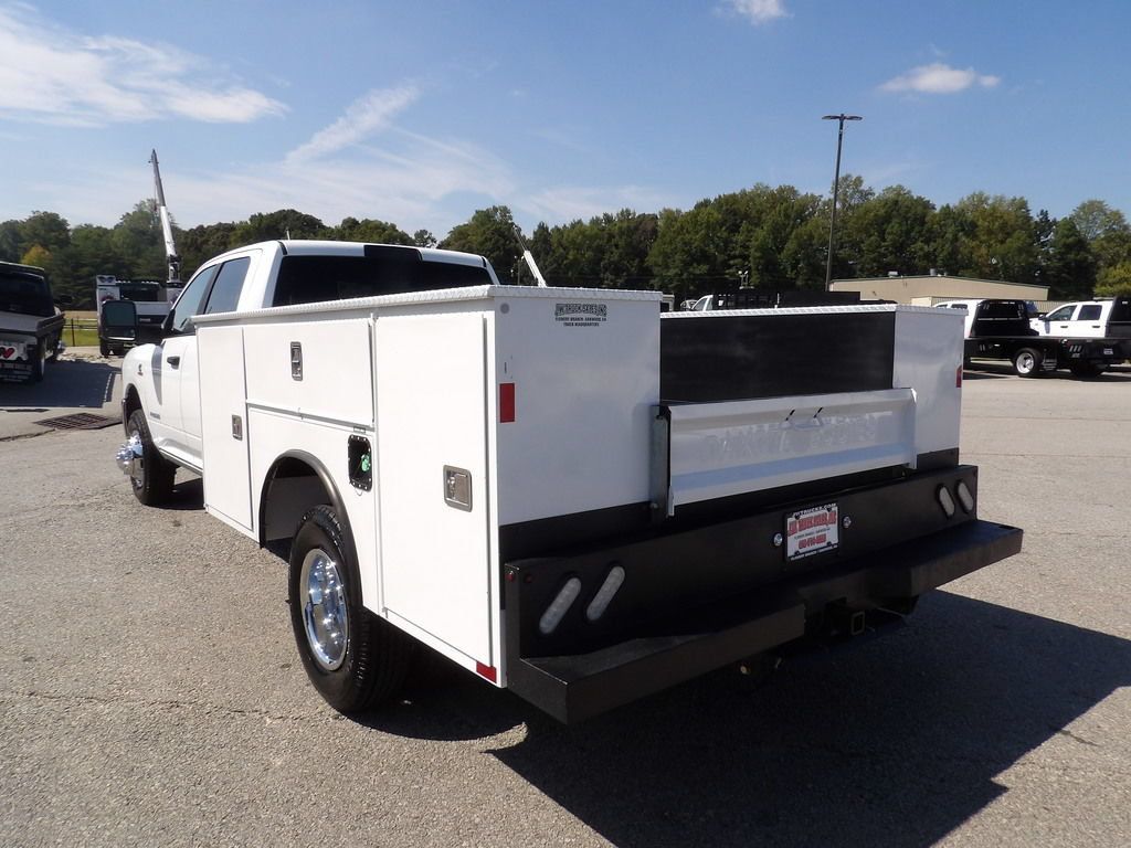 Used 2024 RAM 3500 SLT w/ Quick Order Package 2YG SLT AWD/4WD image 5