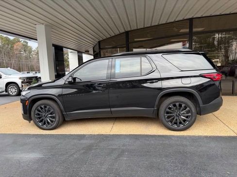 Certified 2023 Chevrolet Traverse RS image 9