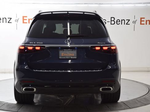 Used 2026 Mercedes-Benz GLS 450 4MATIC image 5