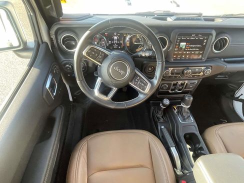 Used 2022 Jeep Wrangler Unlimited Sahara w/ Safety Group image 18