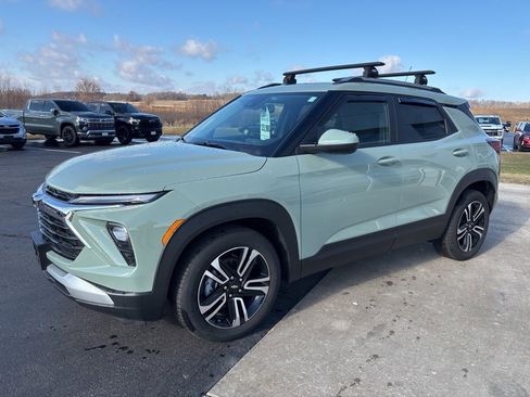 Certified 2025 Chevrolet TrailBlazer LT w/ Convenience Package image 3