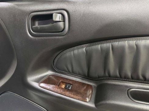 Used 1996 Nissan Maxima FWD image 42