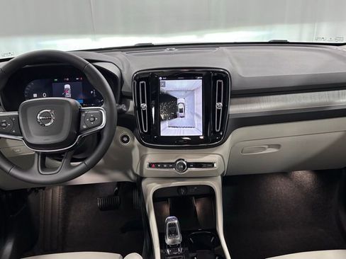New 2026 Volvo XC40 B5 Ultra w/ Protection Package Premier AWD/4WD image 2