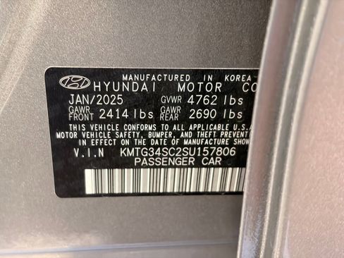 Used 2025 Genesis G70 2.5T w/ Sport Prestige Package RWD image 11