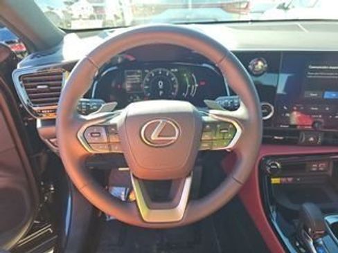 Used 2023 Lexus NX 250 FWD w/ Premium Package image 4