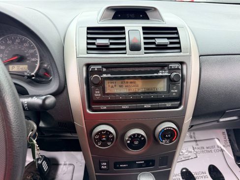 Used 2012 Toyota Corolla S FWD image 32