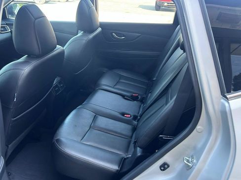 Used 2016 Nissan Rogue SL w/ SL Premium Package FWD image 22