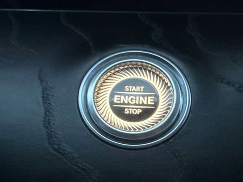 Used 2018 Mercedes-Benz E 300 image 23
